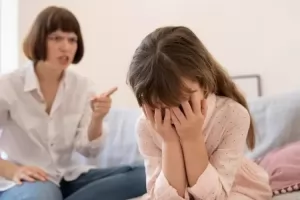 Candaan yang Merusak Mental Anak